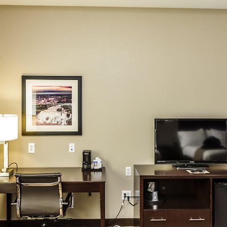 Holiday Inn Express & Suites Cheektowaga North East By Ihg Buitenkant foto