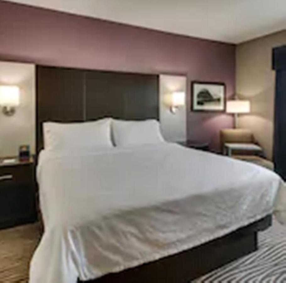 Holiday Inn Express & Suites Cheektowaga North East By Ihg Buitenkant foto
