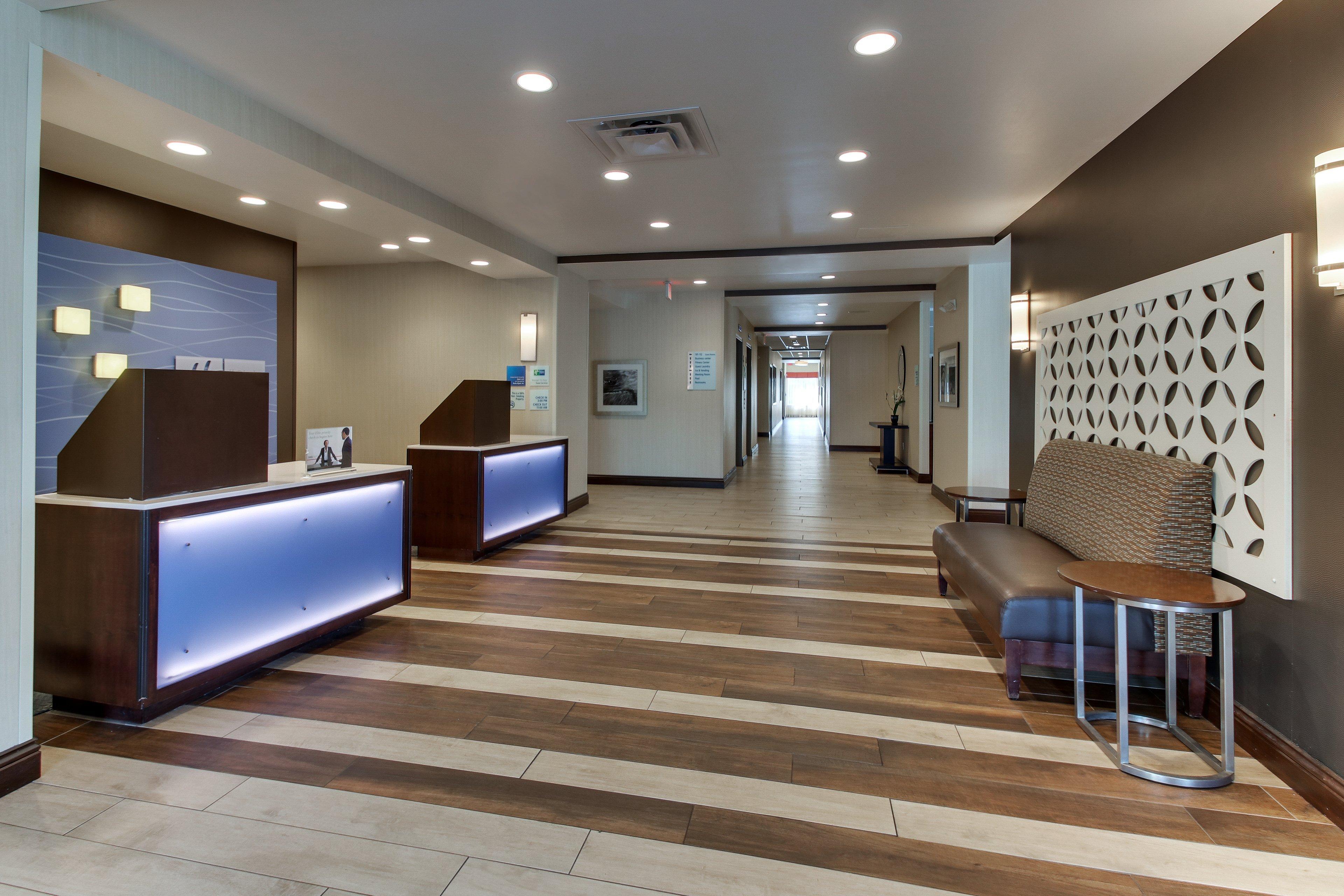 Holiday Inn Express & Suites Cheektowaga North East By Ihg Buitenkant foto